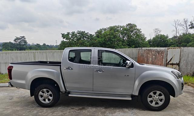 2019 Isuzu D-MAX 2.5 STANDARD 4X4 FACELIFT (M) - 5