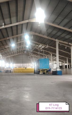 42500 ft2 Warehouse for rent 1