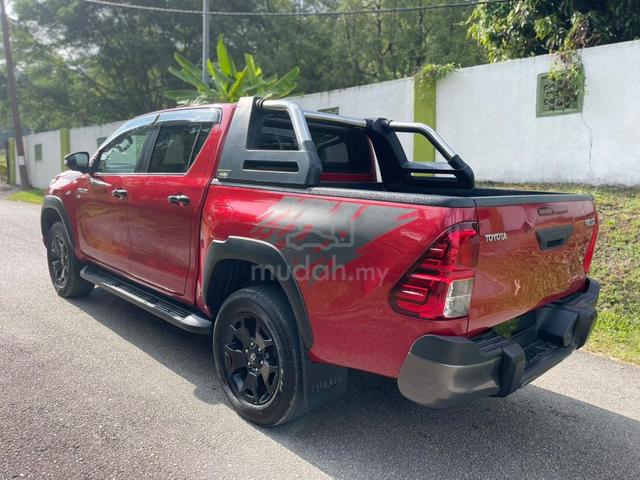 2021 Toyota HILUX 2.8 BLACK EDITION (A) 3y waranty - 4