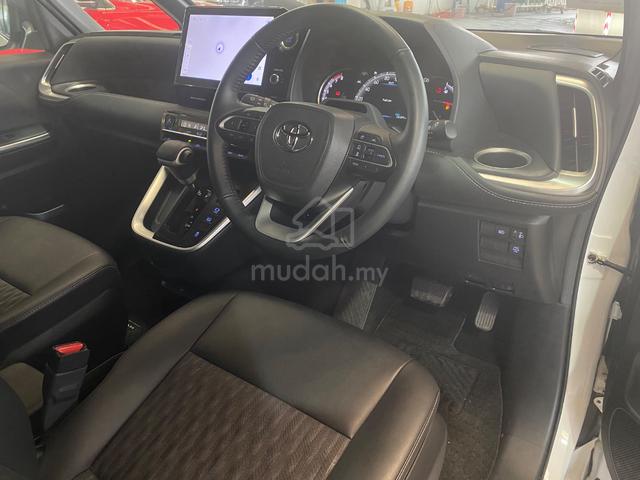 (OTR) 2022 Toyota NOAH 2.0 SZ (A) - 5
