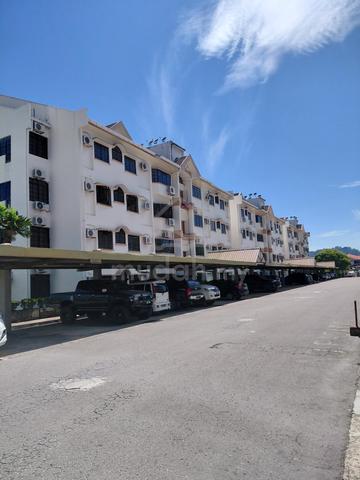 Likas Court 1