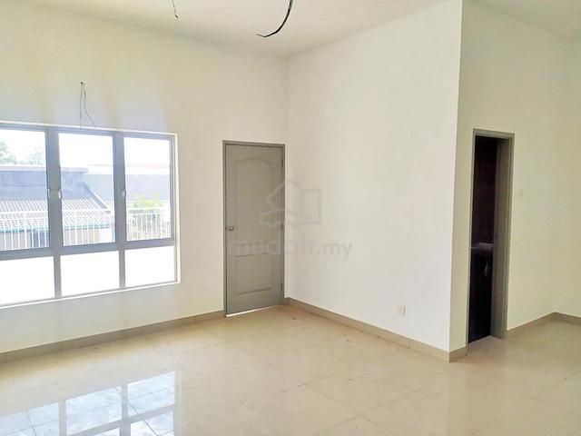 Rumah 2 tingkat di Taman Warisan Villa Nilai 1