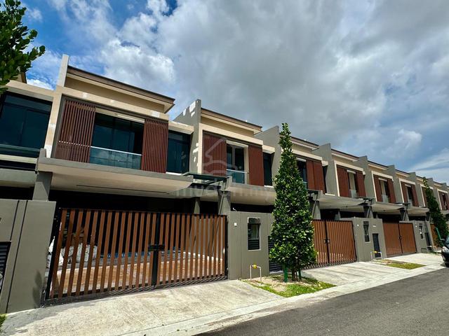 [END LOT] Aurora Resort Villa/ 5Bed 5Bath/ Fully Furnished Near Tuas 1