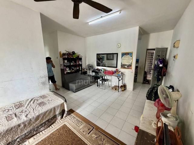 Larkin Idaman Apartment 1