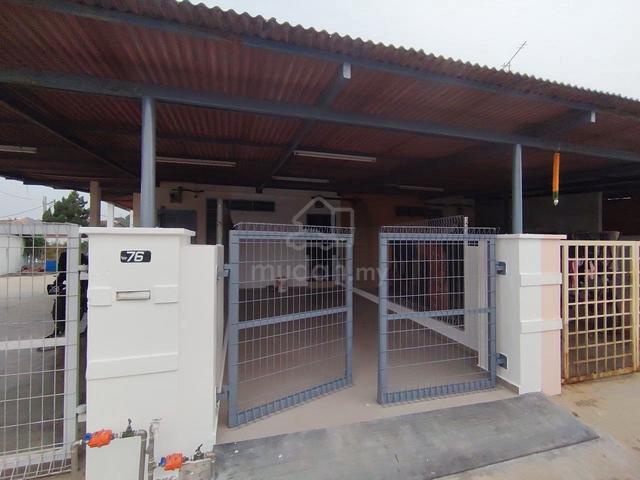 Townhouse Corner Lot Renovated, Taman Saujana Indah, Bukit Katil 1