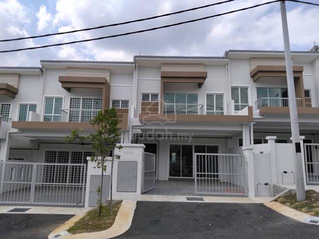 Freehold Rumah Teres 2 Tingkat, Dengkil Selangor 1