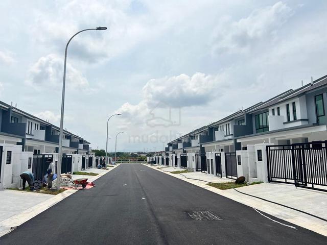 For Sale Double Storey Desa Palma Nasa City Original Condition 1