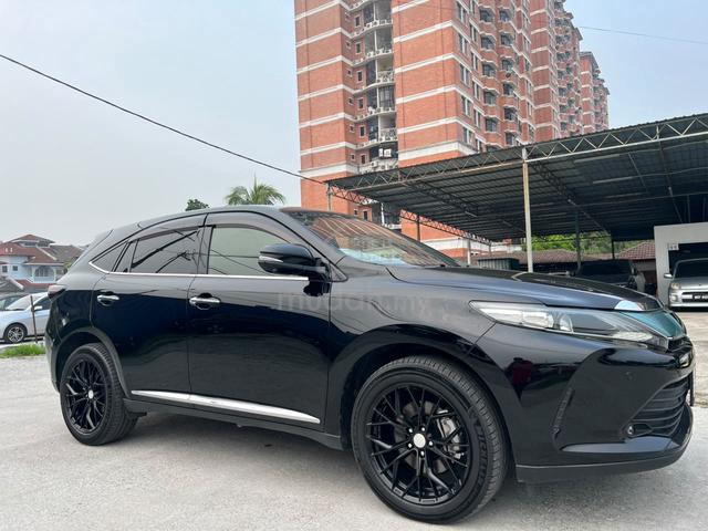 2018 Toyota HARRIER 2.0 ELEGANCE PANORAMIC P/BOOT - 3