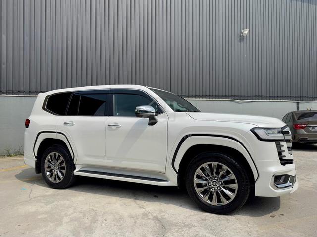 2024 Toyota LANDCRUISER 3.5 ZX MODELISTA BLCK SEAT - 3