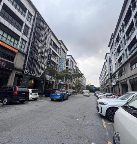 Near LRT/BRT 1st, 2nd, 3rd, 4th Floor Shop USJ Sentral Commercial Hub 1
