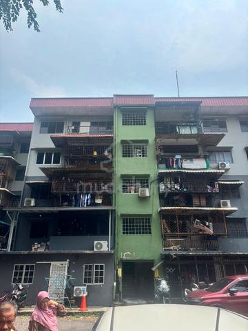 Flat PKNS Seksyen 24 Shah Alam 1