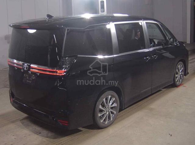 READY STOCKš„2023 Toyota VOXY 2.0 S-Z - 4