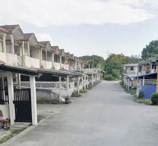 Full Loan !! First Floor Renovation TownHouse Kajang Utama Kajang 1