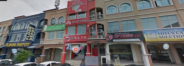 Cheap and Nice Ground Floor Shop @ Bandar Puteri Puchong For Rent 1
