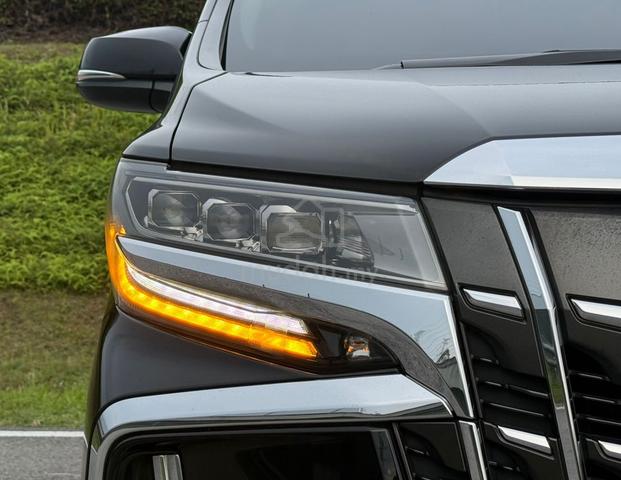 2023/2022 Toyota ALPHARD 2.5 SC PILOT SEAT SUNROOF - 3