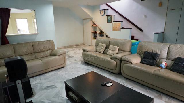 2sty house Bandar kinrara bk5 bk 5 puchong 22x75 BELOW MARKET PRICE 1