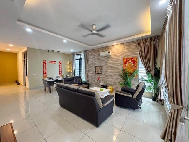 Garden Villas @ Bukit Indah, Cluster, Renovated, Good Condition, Ready 1
