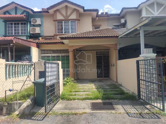 FACING OPEN Double Storey Terrace House Seksyen 8 Bangi 1