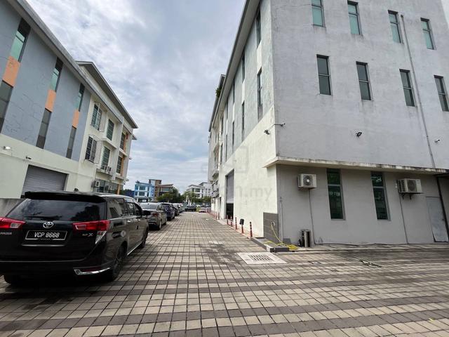 FULLY FURNISHED & RENOVATED FACTORY!! Seksyen 15 Shah Alam 1