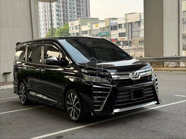 2018 Toyota VOXY 2.0 (A) FULL LOAN💯 - 2