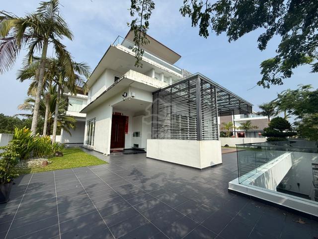 4 Storey Bungalow Bukit Banang Country Golf Club Batu Pahat 1