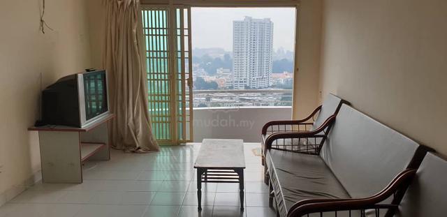 University Place (Plaza Ivory) 1