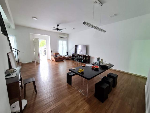 Below Market Price Low Deposit 22x70 Eco Majestic 2sty House Semenyih 1