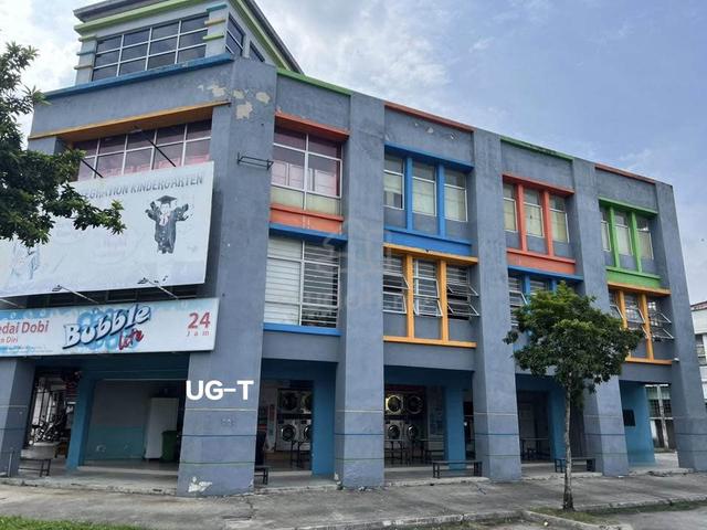 3-Storey Corner Shop Seksyen 36, Desa Latania, Shah Alam – FOR RENT 1