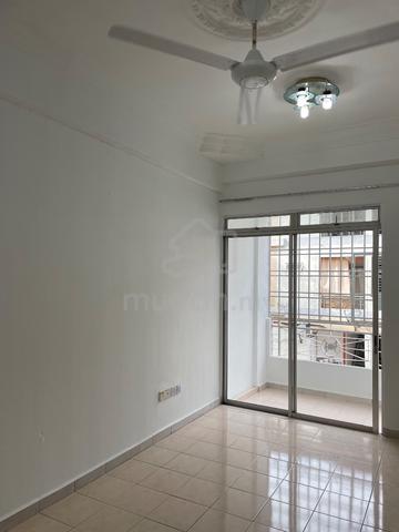 Sri Putri Kulai Shop Apartment 1