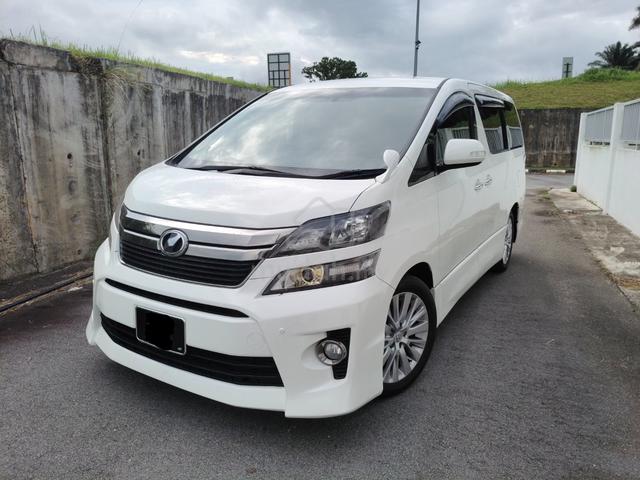 2013 Toyota VELLFIRE 2.4 Z GOLDEN EYES FACELIFT - 1