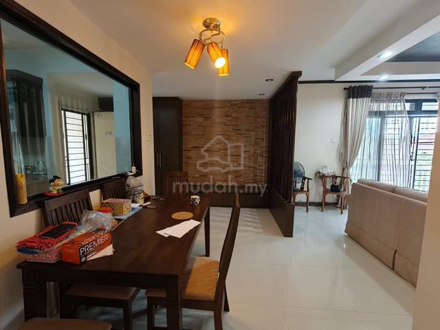 Larkin Residence (Phase One) 1