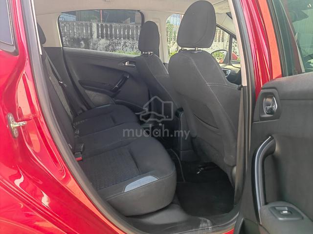 Peugeot 208 1.6 VTi ALLURE (A)OFER CASH FULOAN TOP - 5