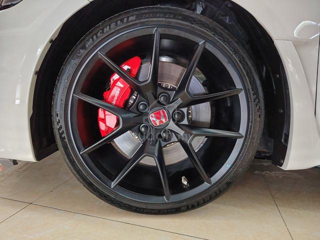 2025 Recon Honda Civic FL5 ORI 3700 KM 8Y Warranty - 4