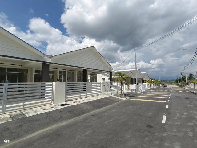 Brand New 3 Room 3 B Medan Lahat Baru Mosey Hill Menglembu Batu Gajah 1