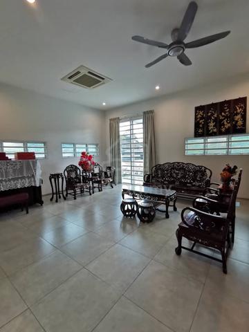 3 Storey Bungalow For Rent, Minden Height Penang 1
