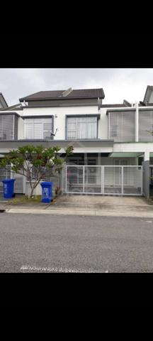 Kota Kemuning Room for rent 1