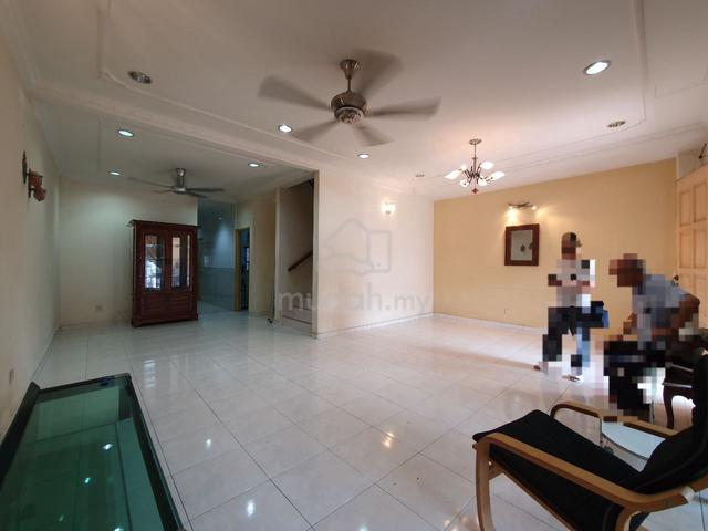 Renovated 2 Storey Terrace Jalan Kristal Seksyen 7 Shah Alam  4