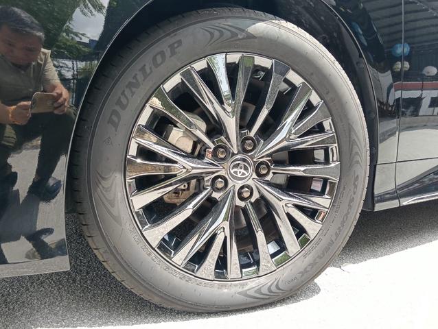 5A 9k MILG 2024 Toyota VELLFIRE 2.4 Z PREMIER (A) - 5