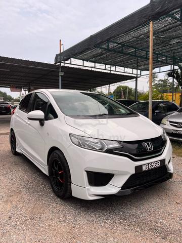 2016 Honda JAZZ 1.5 E (A) - 1