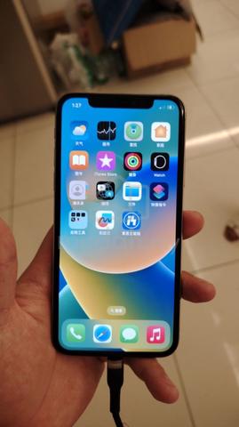 Carousel Image Selected