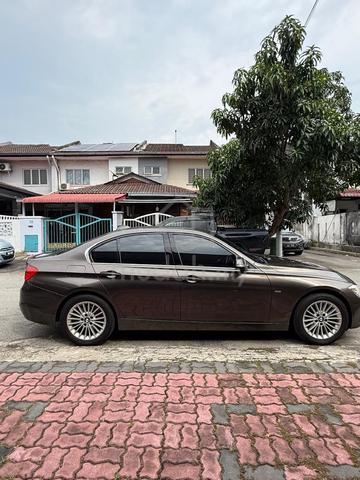 2013 Bmw 320i LUXURY (CKD) 2.0 (A) - 4