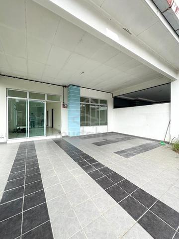 CORNER LOT Bandar Putra Kulai Jalan Bangau Single Storey House 1