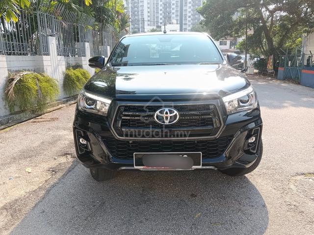2021 Toyota HILUX 2.8 BLACK EDITION -FULL SERVICE - 2