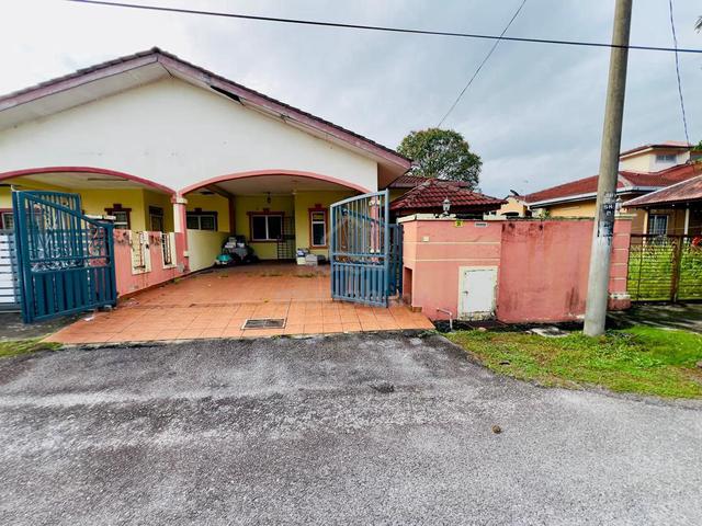 GATED GUARDED 💥 Semi D Springhill PD Lukut Port Dickson 1
