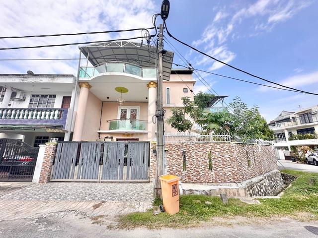 3 Storey Corner Lot Taman Dagang Ampang 1