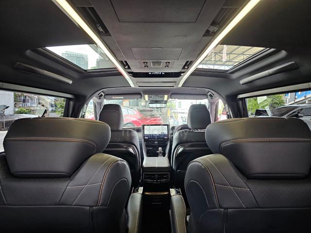 2025 Toyota VELLFIRE 2.4 Z PREMIER SR RM HUD DIM - 4