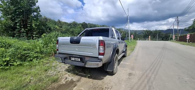 2009 Nissan FRONTIER 2.5 GRANROAD (M) - 4