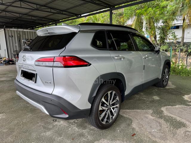 ORI 8K MILEAGE 2023 Toyota COROLLA CROSS 1.8 V (A) - 3
