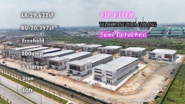 Telok Panglima Garang Air Hitam Freehold Semi Detached 3storey Factory 1
