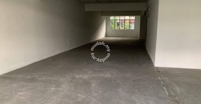 Shop office at Taman Damai Mewah Kajang Semenyih 1